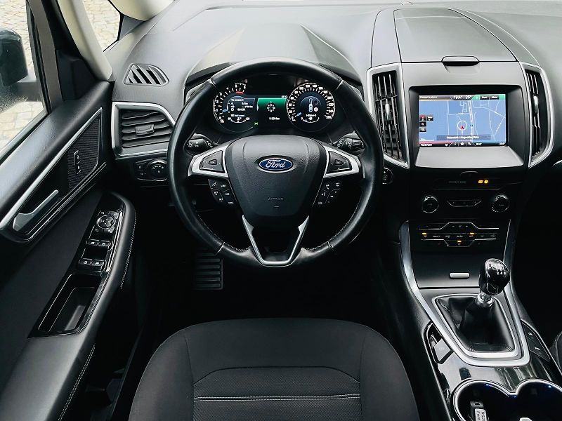 Ford Galaxy 2.0TDCi MANUÁL 7MÍST TAŽNÉ - fotka 25 z 53