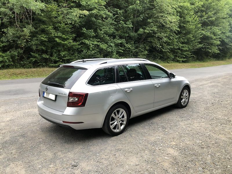 Škoda Octavia (2020) COMBI 1.5 TSI DSG STYLE 2020 - fotka 5 z 17