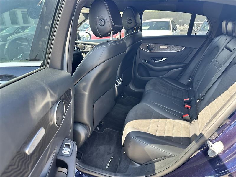Mercedes-Benz GLC 400d 4MATIC kupé AMG linie - fotka 10 z 12