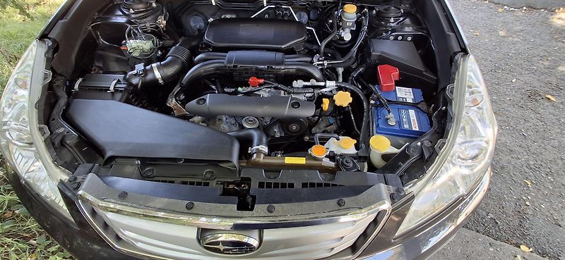 Subaru Outback 2.5 4x4 automat - fotka 15 z 64