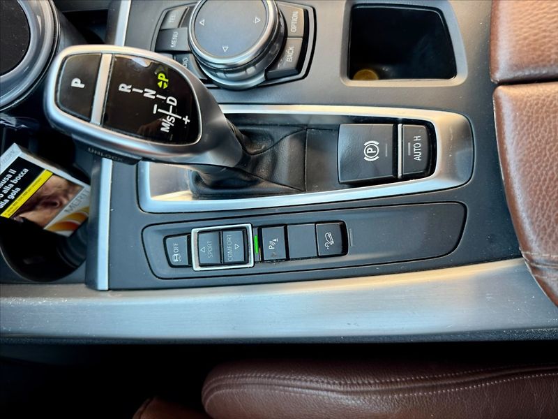 BMW X5 2,0 25D X-Drive Sportpaket 170 - fotka 20 z 28