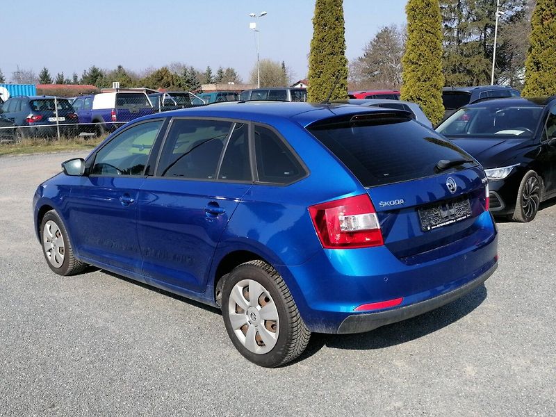Škoda Rapid (2016) 1.4 TDi DSG výhřevy, Tempomat - fotka 5 z 22