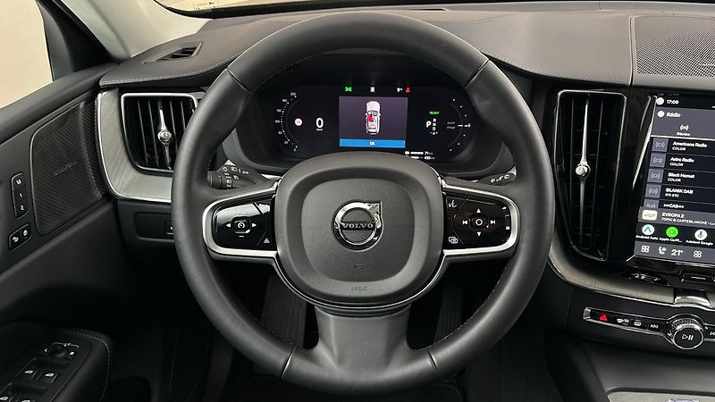 Volvo XC60 2.0 T8 AUT AWD Ultra Dark - fotka 9 z 36
