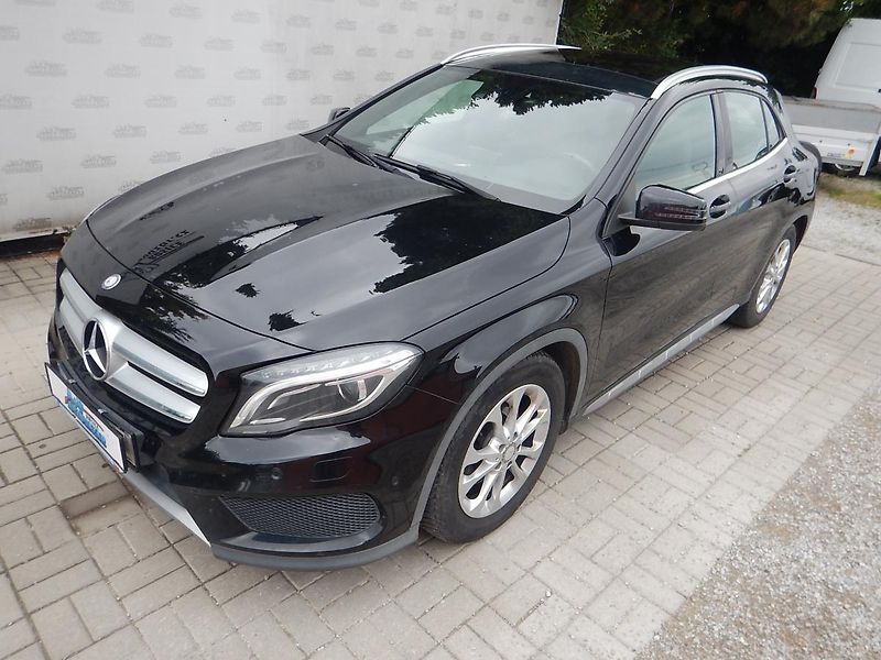Mercedes-Benz GLA 220 CDI 4MATIC AMG AUTOMAT - fotka 2 z 33