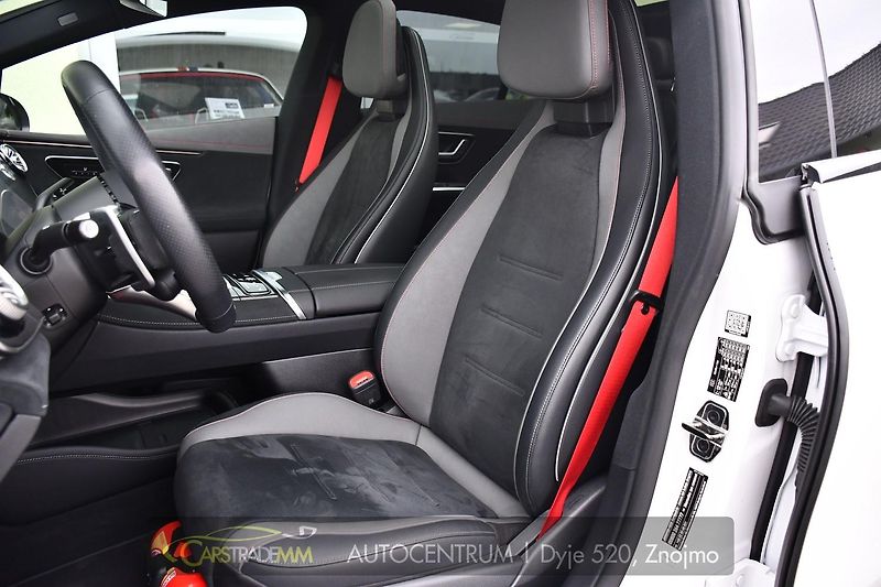Mercedes-Benz EQE 43 AMG 4M AIR NIGHT P. HYPERSC - fotka 13 z 62