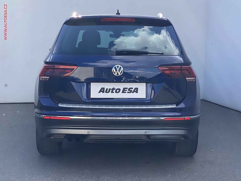 Volkswagen Tiguan (2017) 2.0 TSi 4X4, Highline, LED - fotka 5 z 20