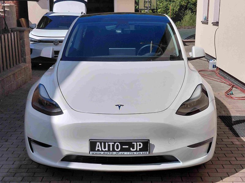 Tesla Model Y AWD Long Range  ACC  LED  NAVI - fotka 7 z 11