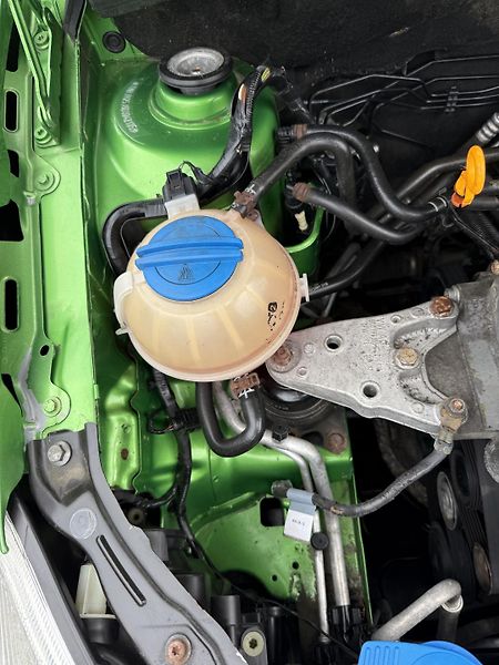 Škoda Fabia 1,2i 51kW TAŽNÉ - fotka 18 z 19