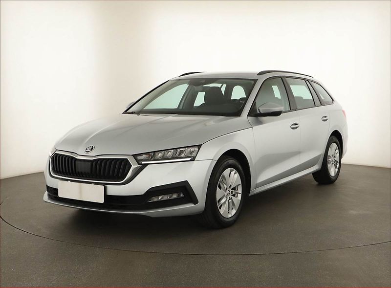 Škoda Octavia (2023) Ambition 2.0 TDI, ČR,1.maj - fotka 2 z 13