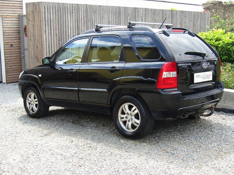 Kia Sportage (2005) 2.0 CRDI 83kW - fotka 5 z 35