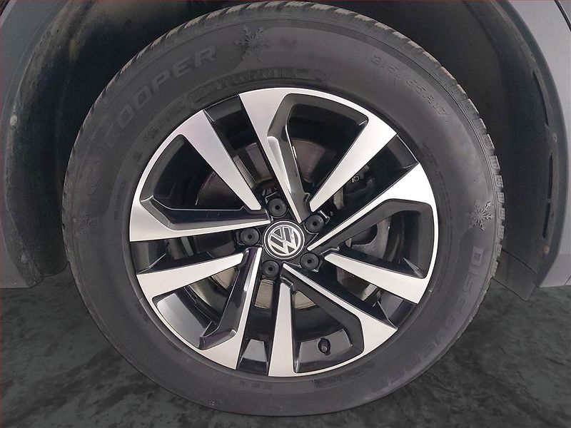 Volkswagen Tiguan Allspace (2020) 2.0 TDI - fotka 15 z 24