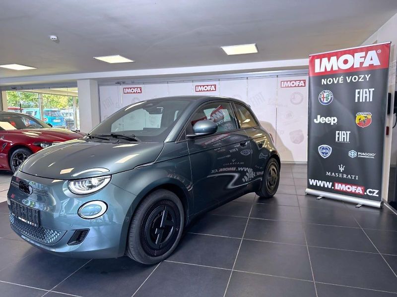 Fiat 500e (2026) BEV Giorgio Armani 320km 42 kW - fotka 3 z 22