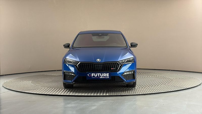 Škoda Octavia 2.0 TSI DSG RS - fotka 3 z 27