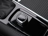 Volvo V90 2,0 T5 184kW Momentum CZ DPH - náhled 25