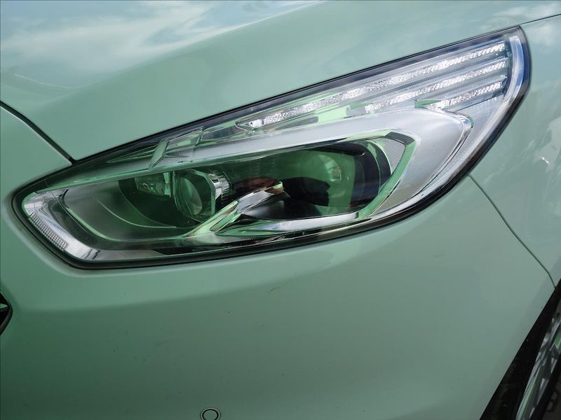 Ford Galaxy 2,0 140kW LED NAVI  TITANIUM - fotka 34 z 38