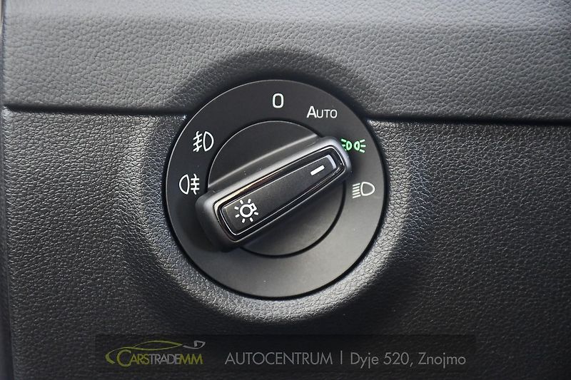 Škoda Octavia 1,6TDI STYLE ČR  - fotka 27 z 53