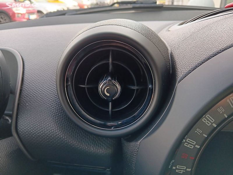 Mini Countryman 2.0D  S WORKS 4X4 - fotka 22 z 26