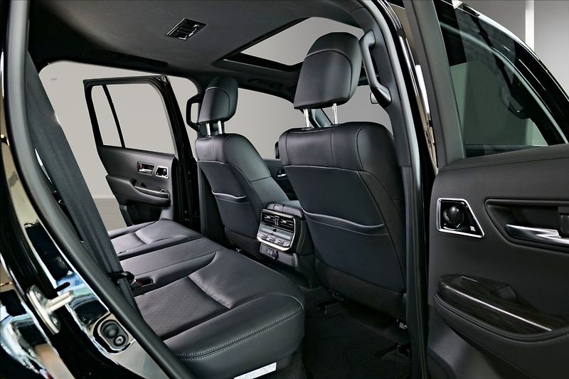 Toyota Land Cruiser (2026) LC300 Premium - fotka 24 z 27