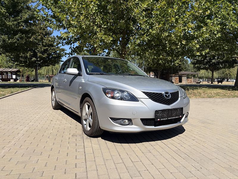 Mazda 3 1.6 Sport Active - fotka 16 z 29