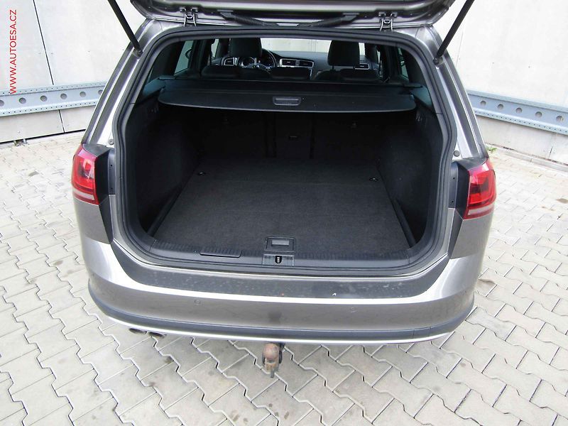 Volkswagen Golf (2015) 2.0 TDi 4x4, Alltrack, DSG - fotka 7 z 17