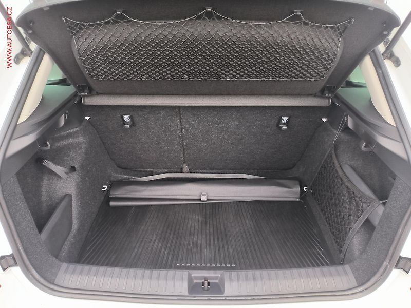 Škoda Kamiq (2021) 1.0 TSi, 2.maj,ČR, Style, DSG - fotka 7 z 25