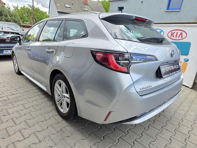 Toyota Corolla (2022) 1.8-HYBRID-KAMERA-AUT.KLIMA - fotka 7 z 19