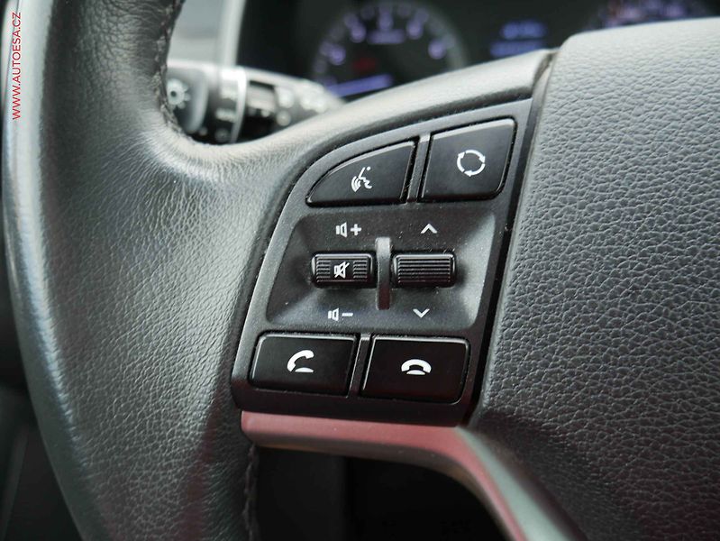 Hyundai Tucson (2019) 1.6 T-GDi, ČR, Trikolor, navi - fotka 14 z 20