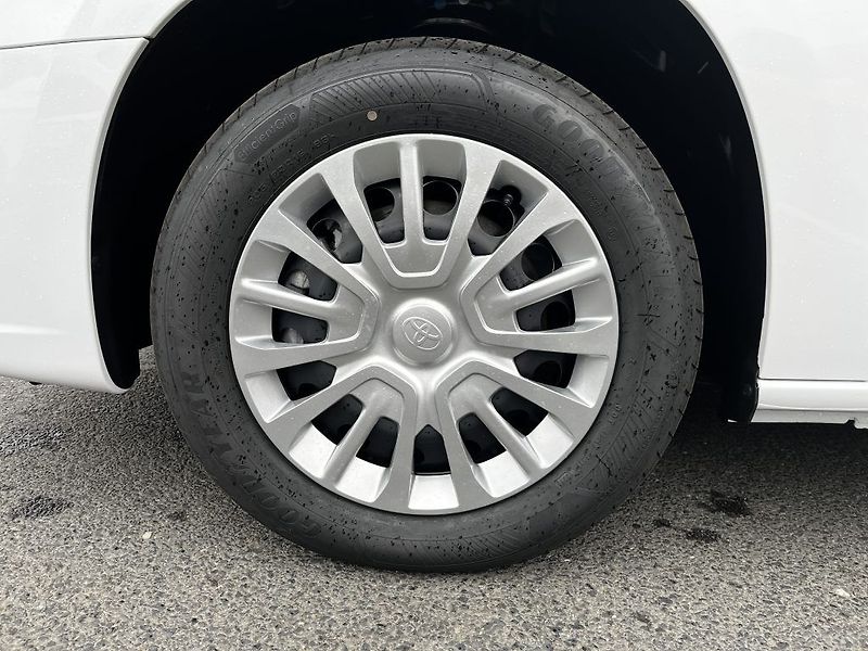 Toyota ProAce City Verso 1.5D MT Business ODBĚR 11/2026 - fotka 11 z 28