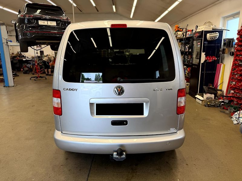 Volkswagen Caddy Life 1.9 TDI 77 kW - fotka 5 z 19
