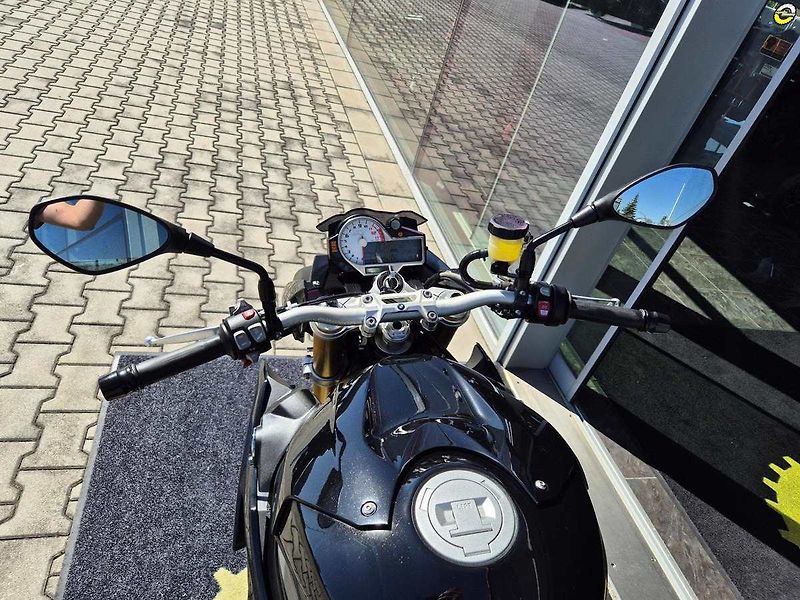 BMW S 1000 R (2016) - fotka 19 z 19