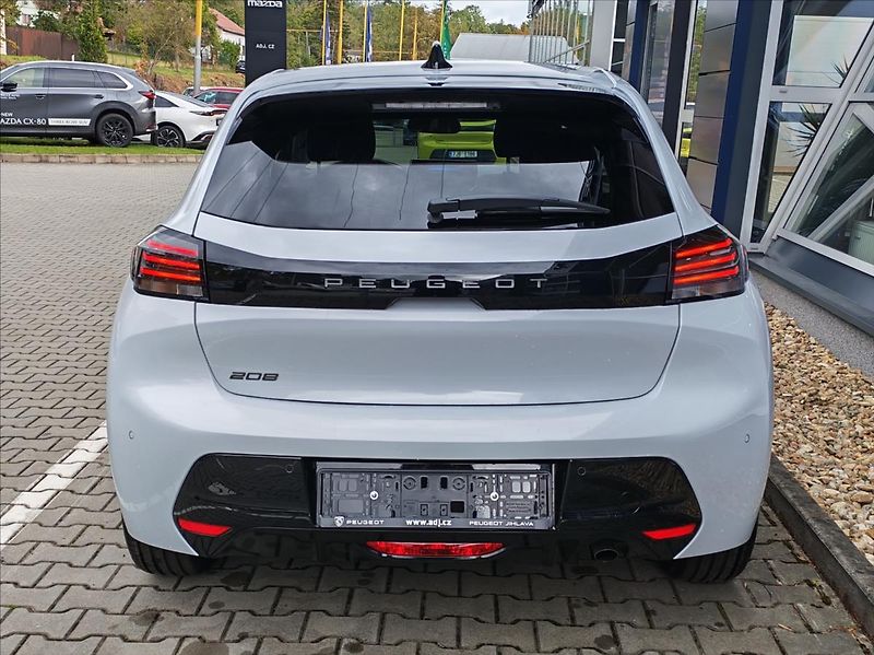 Peugeot 208 (2026) 1,2 208 ALLURE Turbo 100 MAN6 - fotka 8 z 16