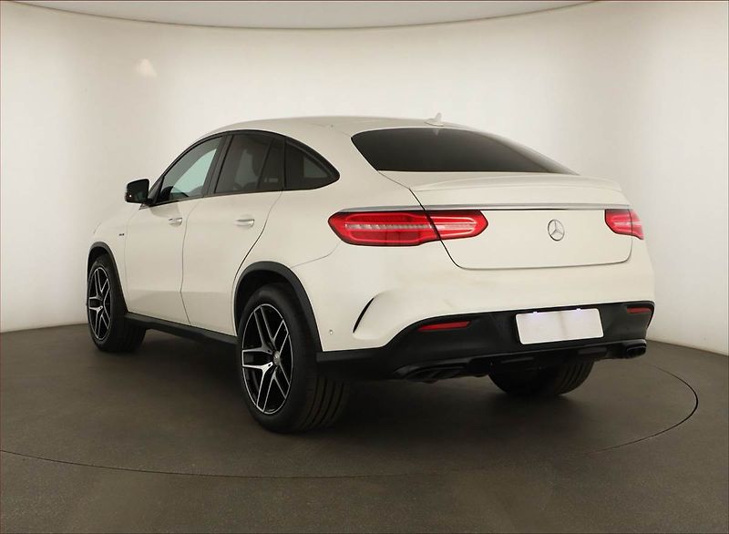 Mercedes-Benz GLE (2016) AMG line 450 4MATIC - fotka 4 z 18