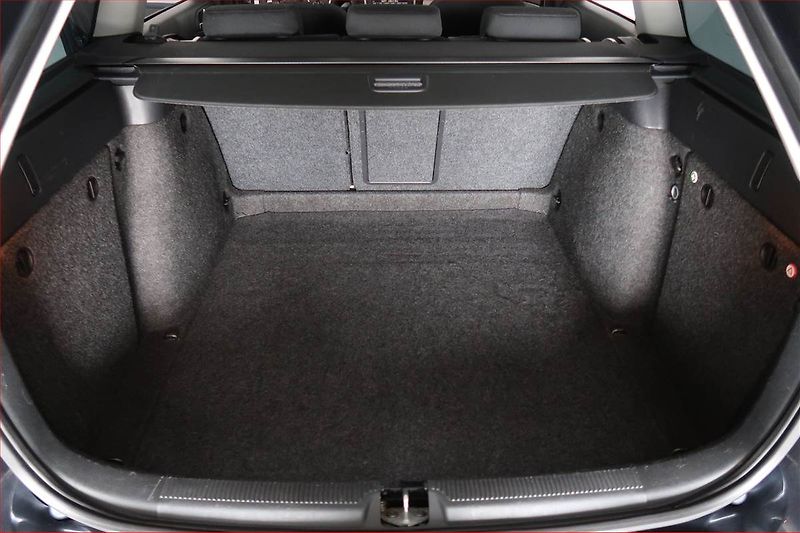 Škoda Octavia (2010) Ambiente 1.6 TDI 4x4, 4X4 - fotka 13 z 17