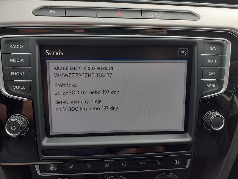 Volkswagen Passat Variant (2016) 1.4 TSi 110 Kw Highline - fotka 14 z 41