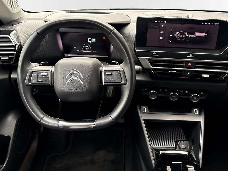 Citroën C4 (2023) Shine 1.2 PureTech 130 EAT8 - fotka 5 z 58