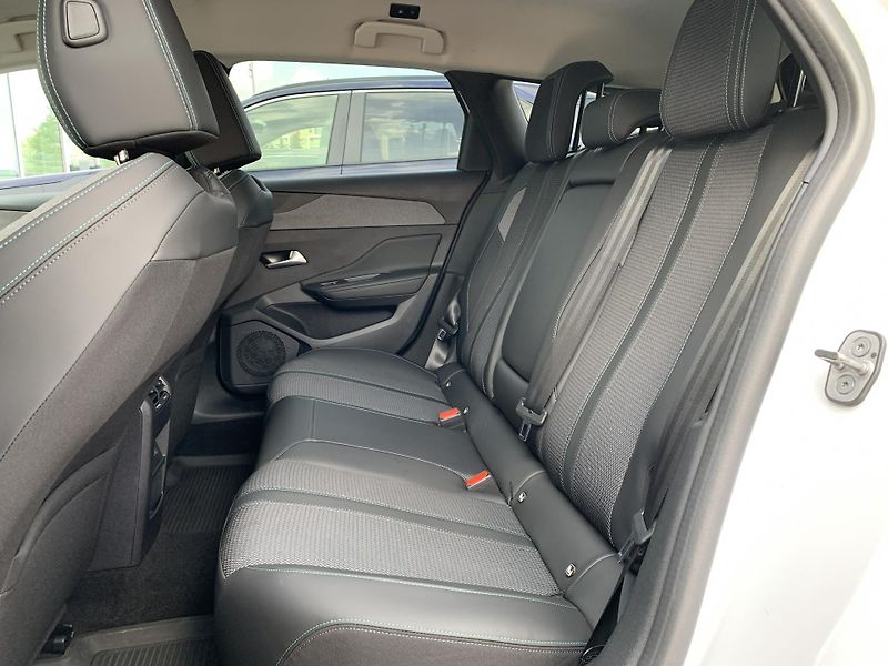 Peugeot 308 SW ALLURE+ 1.5 BHDi 96kW AT8 - fotka 6 z 23