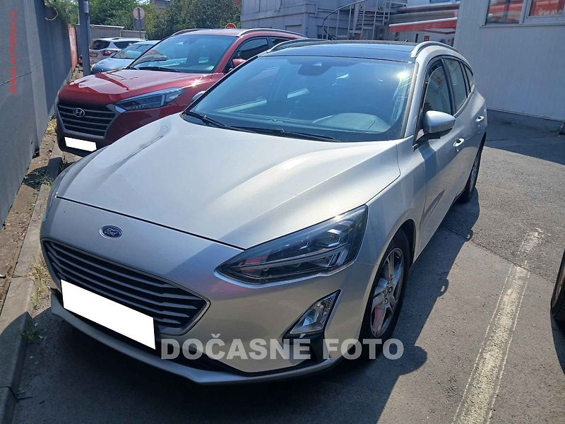 Ford Focus (2019) 1.0 EB, AT - fotka 1 z 3