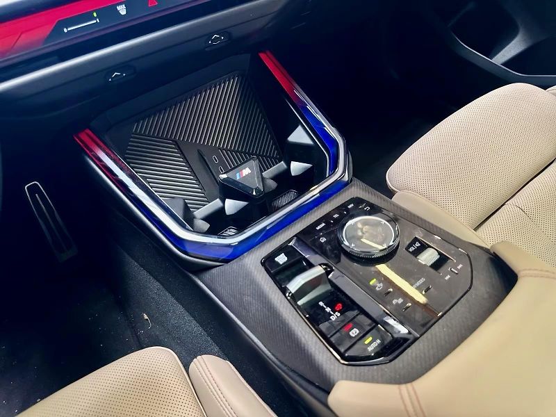BMW X3 (2025) M50 Individual Ventilace Nezáv - fotka 10 z 16