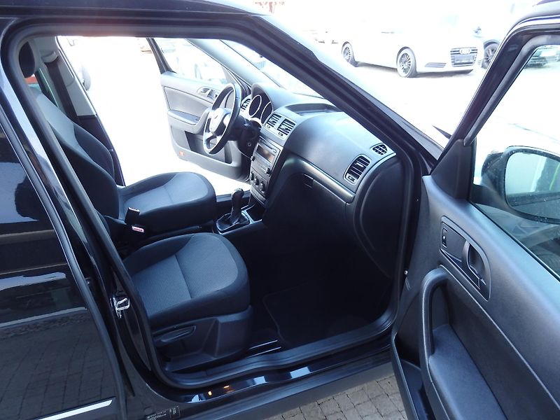 Škoda Yeti 1.2 TSI 77 kW KLIMA, ESP - fotka 11 z 16