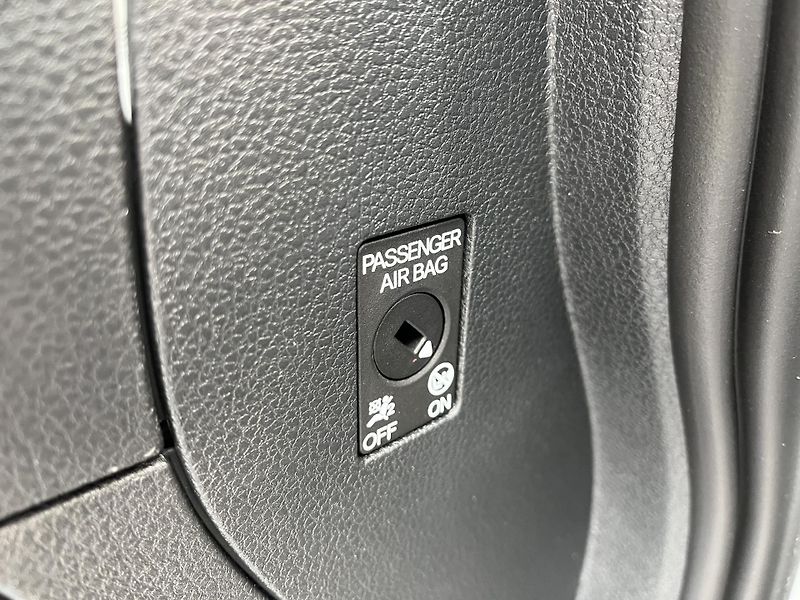 Volkswagen Caddy (2023) 2.0TDI 90KW Tourneo Connect 6r - fotka 31 z 33