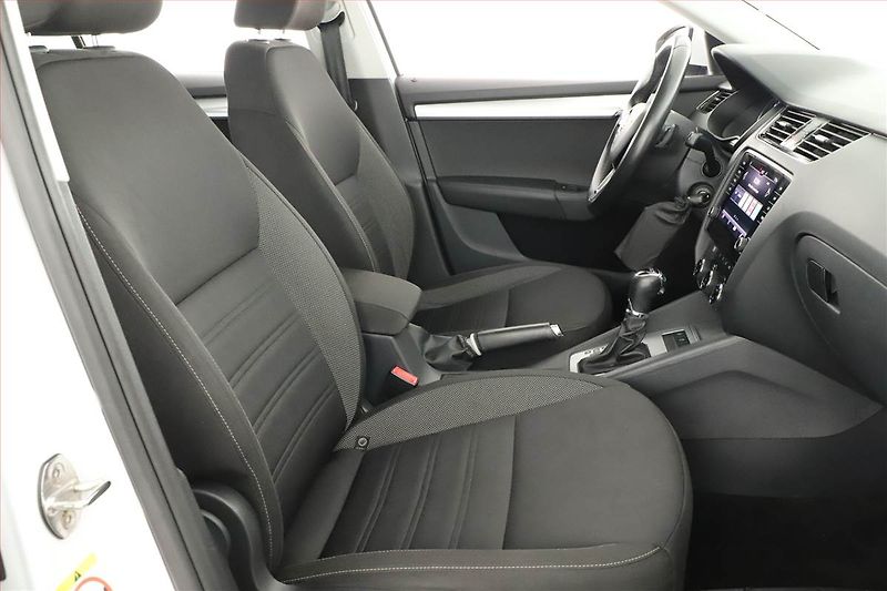 Škoda Octavia (2019) 2.0 TDI, Automat, Navi - fotka 7 z 17