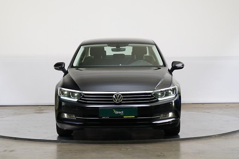 Volkswagen Passat - fotka 4 z 24
