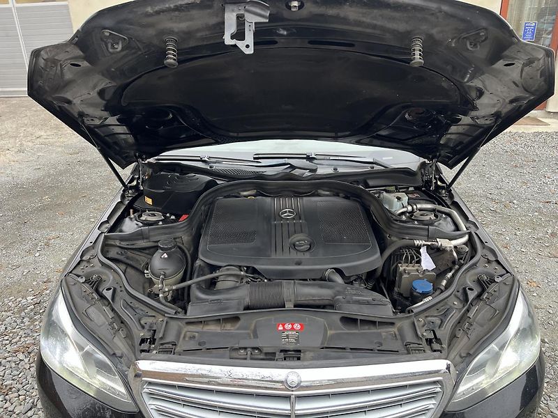 Mercedes-Benz Třídy E (2013) 220 CDi 100 Kw AVANTG. AKCE!! - fotka 15 z 15