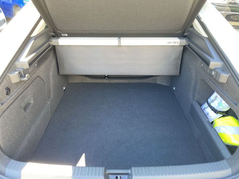 Škoda Superb (2025) 2.0 TDI DSG Selection - fotka 30 z 35