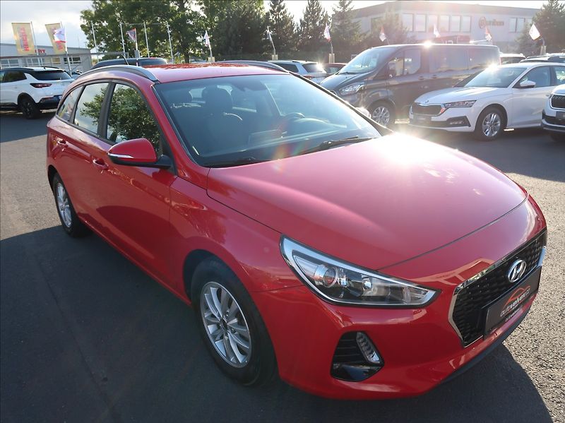 Hyundai i30 1,0 T-GDi,88kW,NovéČR,Serv.kn. - fotka 2 z 28