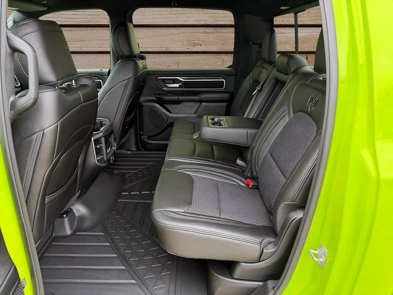 Dodge RAM (2022) +GECKOGREEN+LIFT+INDIVIDUAL+ - fotka 11 z 20