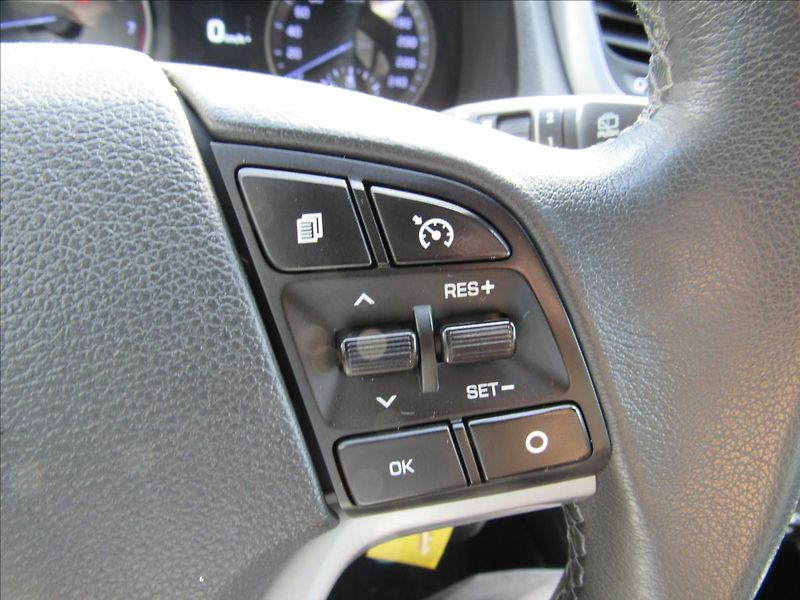 Hyundai Tucson 1,6 GDi 97kW Premium - fotka 23 z 32