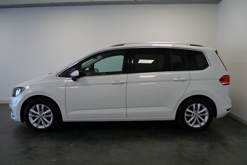 Volkswagen Touran - fotka 3 z 22