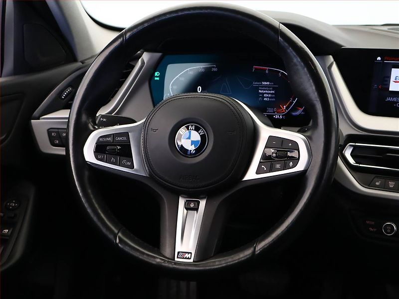 BMW Řada 1 (2022) 118i - fotka 14 z 24