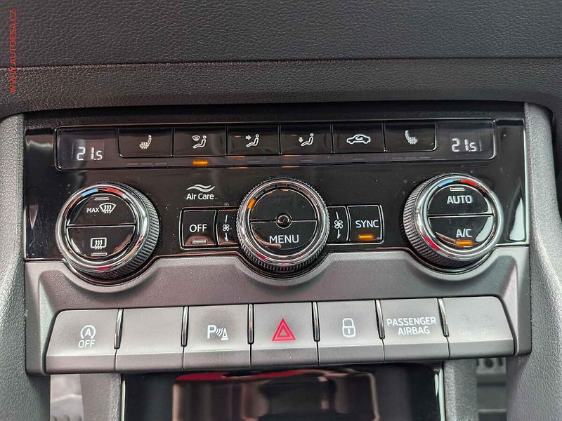 Škoda Karoq (2022) 1.5 TSi, ČR - fotka 13 z 18